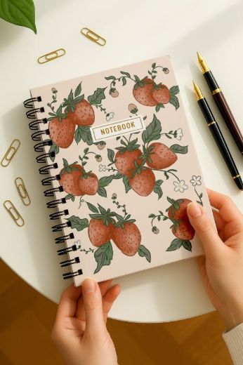 Çilek Kalın Kapaklı A5 Defter resmi