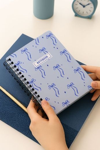Mavi Fiyonk Yeni Yıl Kutulu Set resmi