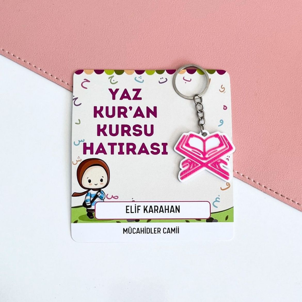 Elifba’lı Kız Çocuklu Anahtarlık İsme Özel Yaz Kur'an Kursu Hediyesi resmi