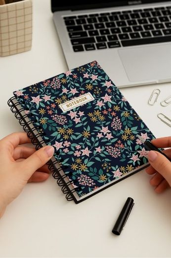 Karışık Çiçekli Kalın Kapaklı A5 Defter resmi