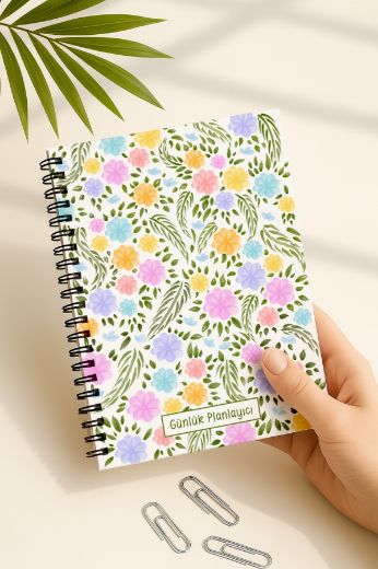 Pastel Çiçekli Günlük Planlayıcı resmi