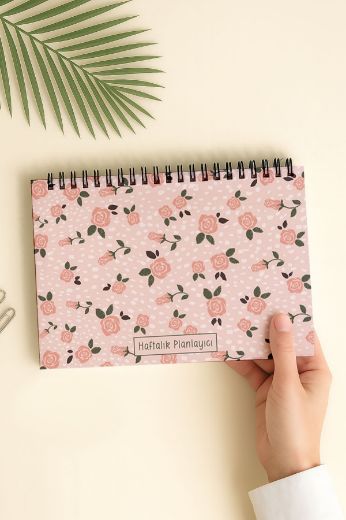 Pembe Çiçek Yeni Yıl Kutulu Set resmi