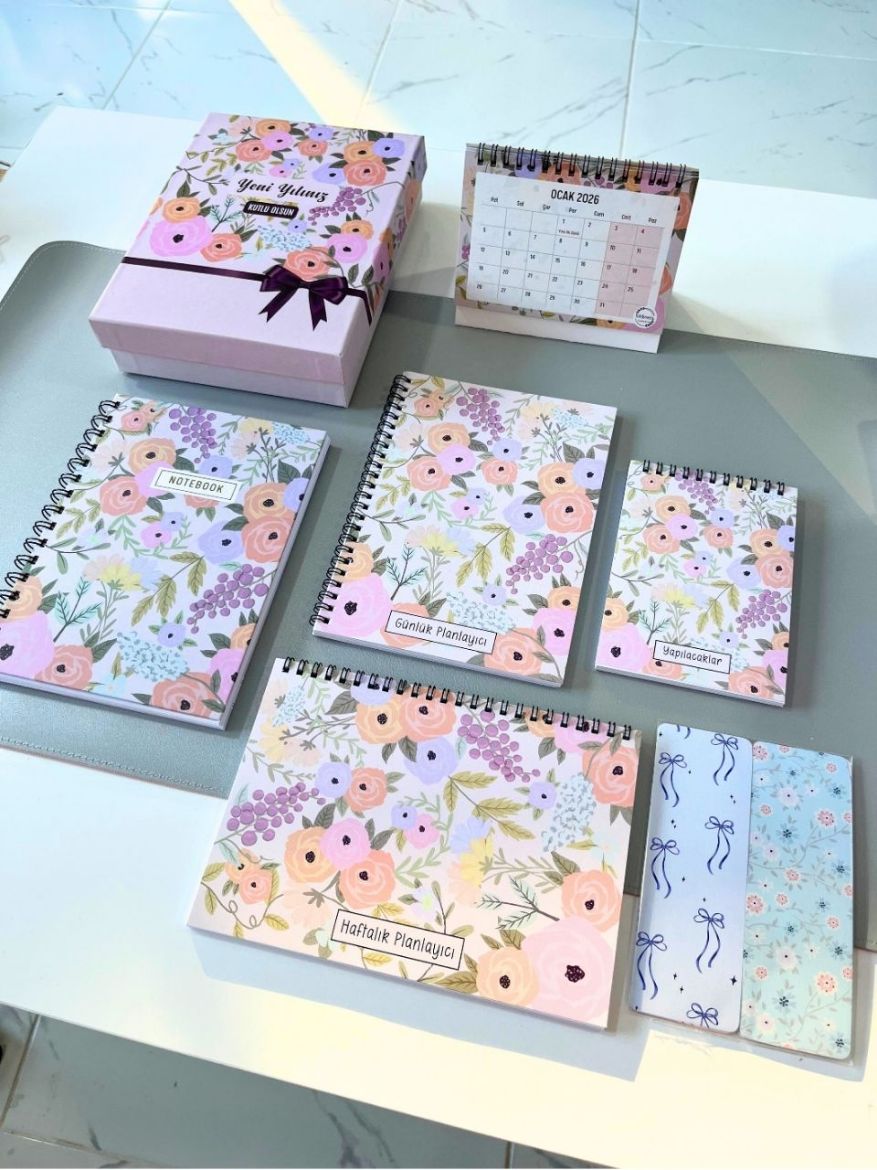 Pamuk Şeker Yeni Yıl Kutulu Set resmi