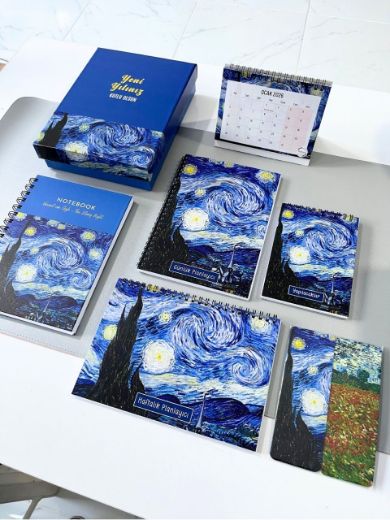 Yıldızlı Bir Gece Van Gogh Yeni Yıl Kutulu Set resmi