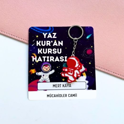 Astronotlu Anahtarlık İsme Özel Yaz Kur'an Kursu Hediyesi resmi